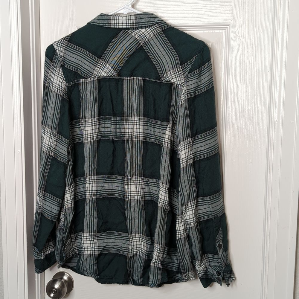 Torrid long sleeve button down shirt size 00 medium - Picture 4 of 7